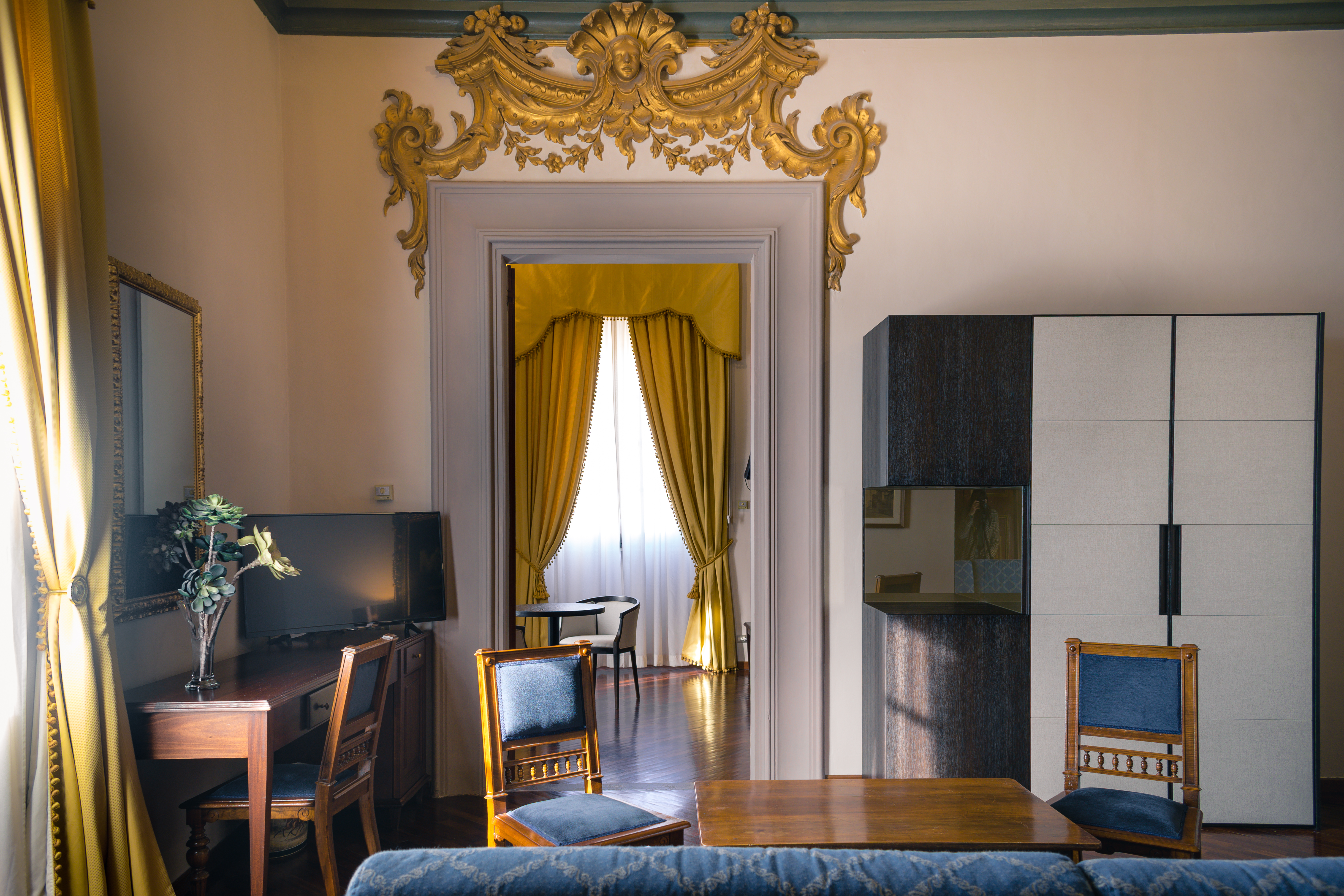 <Suite 2016 2022 -2